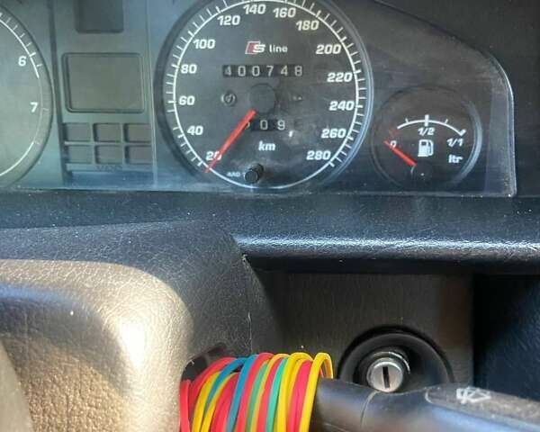 Черный Ауди 100, объемом двигателя 2.6 л и пробегом 400 тыс. км за 3000 $, фото 1 на Automoto.ua