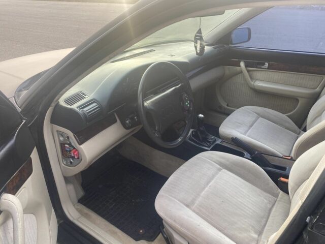 Черный Ауди 100, объемом двигателя 2.6 л и пробегом 150 тыс. км за 2500 $, фото 5 на Automoto.ua