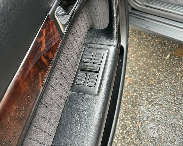 Черный Ауди 100, объемом двигателя 2.46 л и пробегом 332 тыс. км за 3000 $, фото 10 на Automoto.ua