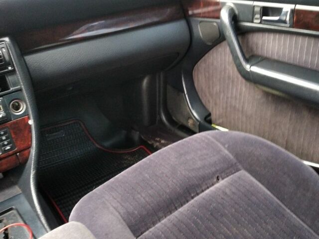 Чорний Ауді 100, об'ємом двигуна 2.6 л та пробігом 450 тис. км за 2500 $, фото 7 на Automoto.ua