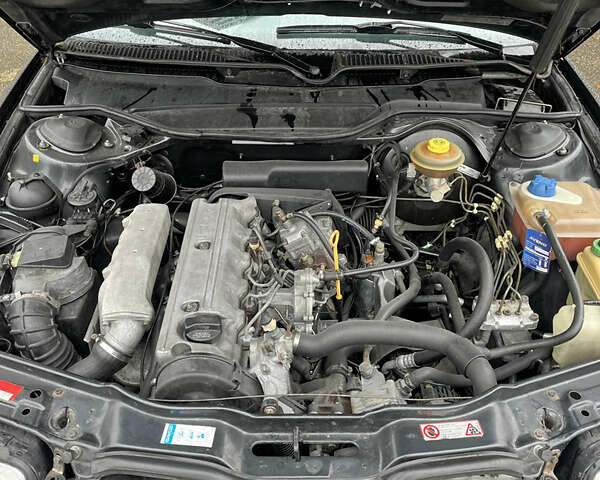 Черный Ауди 100, объемом двигателя 2.5 л и пробегом 338 тыс. км за 4000 $, фото 14 на Automoto.ua