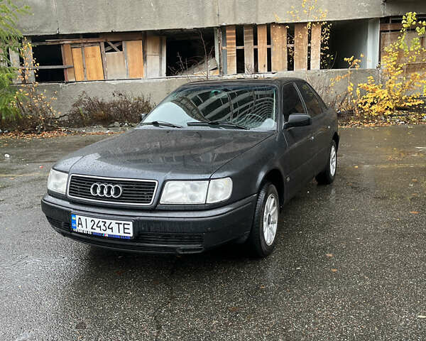 Черный Ауди 100, объемом двигателя 2.5 л и пробегом 338 тыс. км за 4000 $, фото 1 на Automoto.ua
