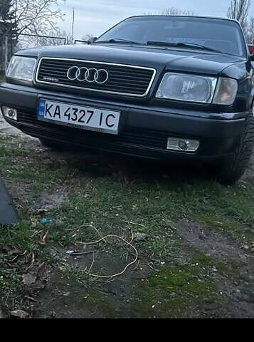 Черный Ауди 100, объемом двигателя 2.8 л и пробегом 378 тыс. км за 3000 $, фото 1 на Automoto.ua