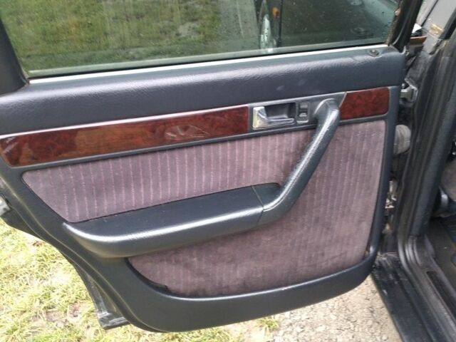 Чорний Ауді 100, об'ємом двигуна 2.6 л та пробігом 450 тис. км за 2500 $, фото 6 на Automoto.ua