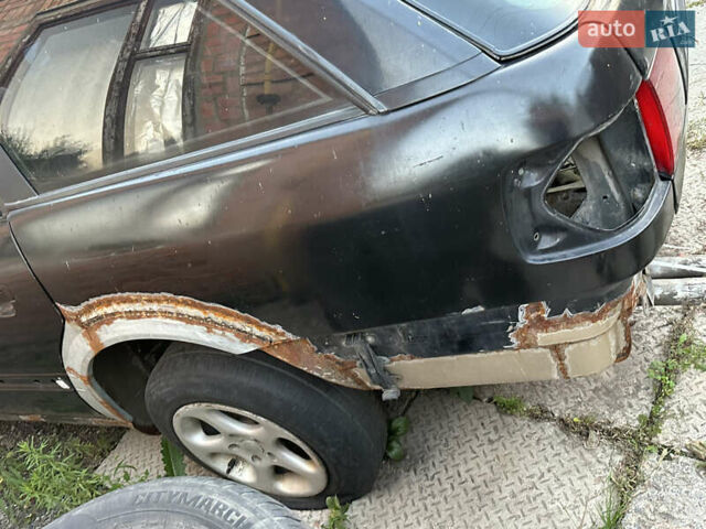 Черный Ауди 100, объемом двигателя 2.77 л и пробегом 250 тыс. км за 1300 $, фото 4 на Automoto.ua