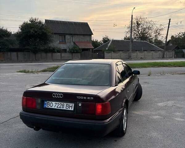 Фіолетовий Ауді 100, об'ємом двигуна 2.3 л та пробігом 240 тис. км за 2300 $, фото 2 на Automoto.ua