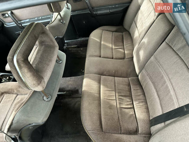 Коричневий Ауді 100, об'ємом двигуна 0 л та пробігом 300 тис. км за 550 $, фото 6 на Automoto.ua