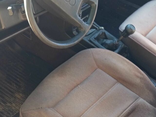 Коричневый Ауди 100, объемом двигателя 2 л и пробегом 300 тыс. км за 1073 $, фото 1 на Automoto.ua