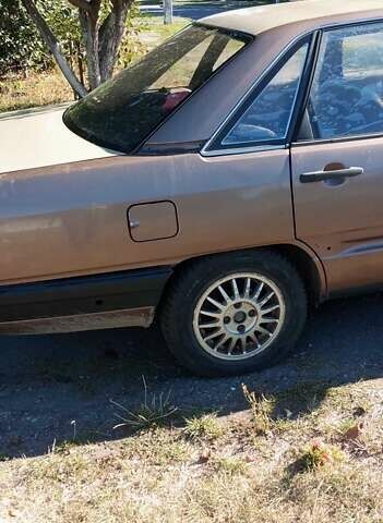 Коричневий Ауді 100, об'ємом двигуна 2 л та пробігом 300 тис. км за 1087 $, фото 5 на Automoto.ua