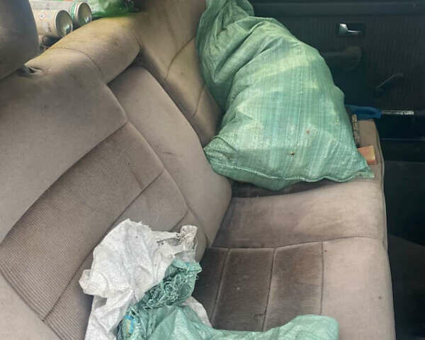 Коричневый Ауди 100, объемом двигателя 2 л и пробегом 2 тыс. км за 450 $, фото 3 на Automoto.ua