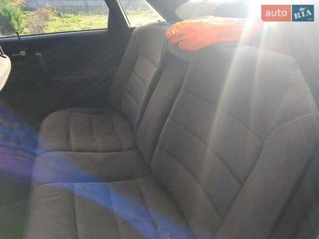 Коричневий Ауді 100, об'ємом двигуна 1.78 л та пробігом 222 тис. км за 900 $, фото 4 на Automoto.ua