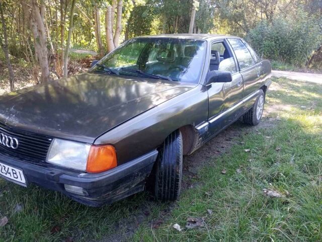 Коричневый Ауди 100, объемом двигателя 2.2 л и пробегом 400 тыс. км за 1200 $, фото 2 на Automoto.ua