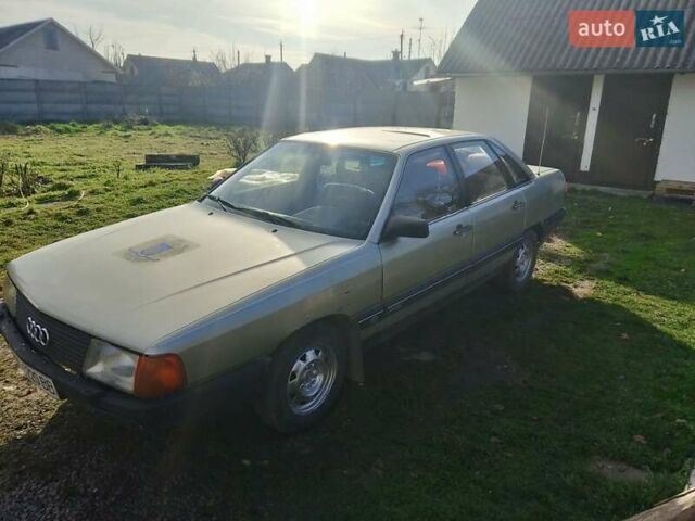 Коричневий Ауді 100, об'ємом двигуна 1.78 л та пробігом 222 тис. км за 900 $, фото 2 на Automoto.ua