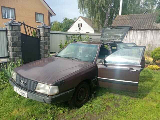 Коричневый Ауди 100, объемом двигателя 2 л и пробегом 300 тыс. км за 800 $, фото 4 на Automoto.ua