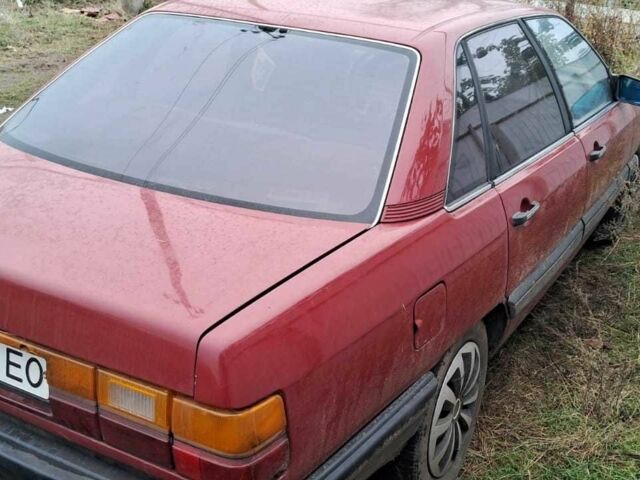 Червоний Ауді 100, об'ємом двигуна 1.8 л та пробігом 300 тис. км за 715 $, фото 3 на Automoto.ua
