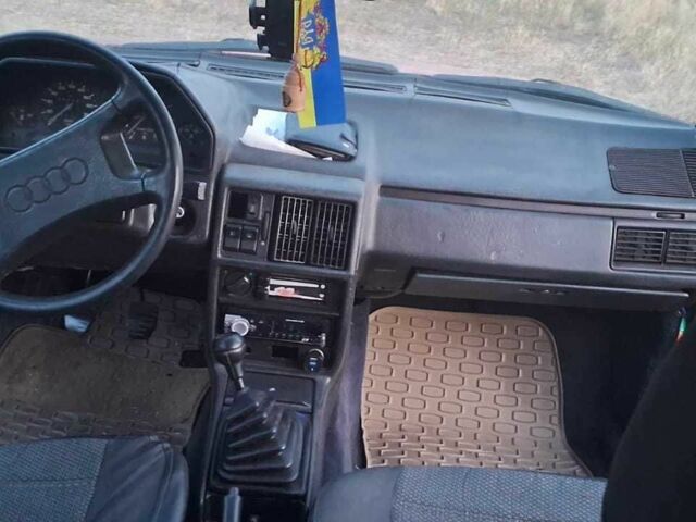 Червоний Ауді 100, об'ємом двигуна 1.8 л та пробігом 300 тис. км за 715 $, фото 5 на Automoto.ua