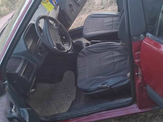 Червоний Ауді 100, об'ємом двигуна 1.8 л та пробігом 300 тис. км за 715 $, фото 6 на Automoto.ua