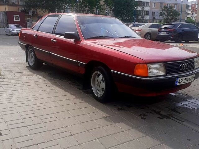 Червоний Ауді 100, об'ємом двигуна 2 л та пробігом 300 тис. км за 2500 $, фото 3 на Automoto.ua