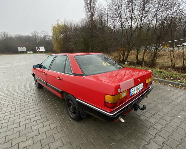 Красный Ауди 100, объемом двигателя 1.8 л и пробегом 185 тыс. км за 899 $, фото 8 на Automoto.ua