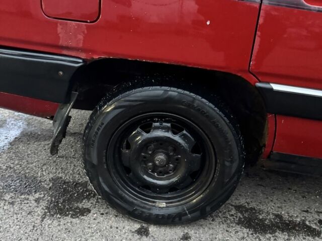 Красный Ауди 100, объемом двигателя 2 л и пробегом 200 тыс. км за 1400 $, фото 8 на Automoto.ua