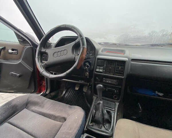 Красный Ауди 100, объемом двигателя 1.8 л и пробегом 185 тыс. км за 899 $, фото 18 на Automoto.ua