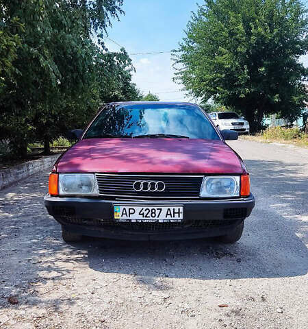 Красный Ауди 100, объемом двигателя 2.2 л и пробегом 160 тыс. км за 1000 $, фото 1 на Automoto.ua