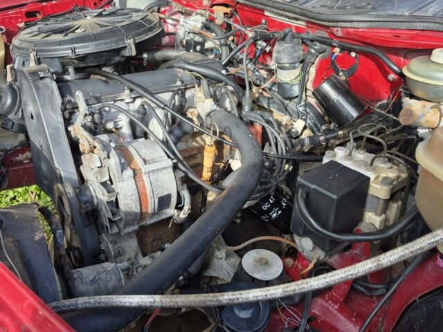 Червоний Ауді 100, об'ємом двигуна 1.8 л та пробігом 285 тис. км за 1699 $, фото 18 на Automoto.ua