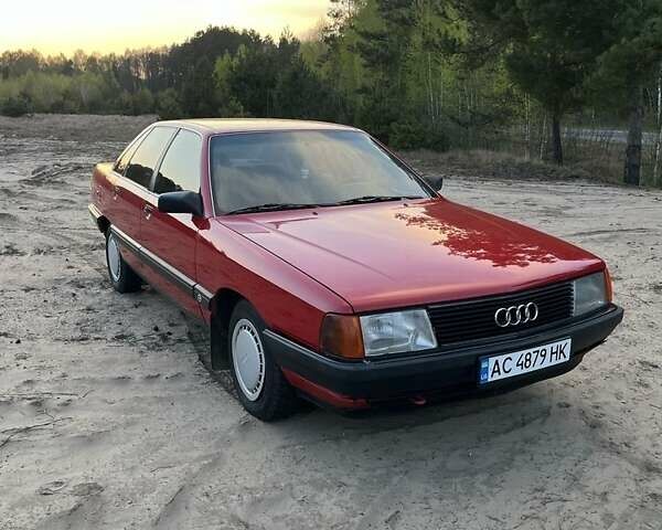 Червоний Ауді 100, об'ємом двигуна 1.8 л та пробігом 250 тис. км за 2950 $, фото 4 на Automoto.ua