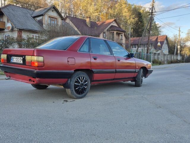 Червоний Ауді 100, об'ємом двигуна 1.8 л та пробігом 285 тис. км за 1699 $, фото 8 на Automoto.ua