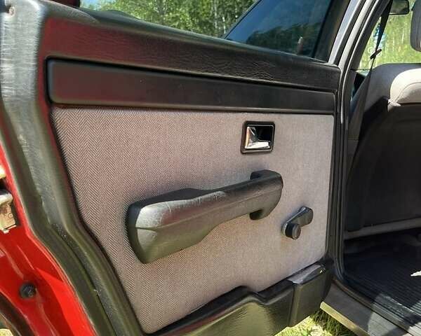 Червоний Ауді 100, об'ємом двигуна 1.8 л та пробігом 250 тис. км за 2950 $, фото 7 на Automoto.ua