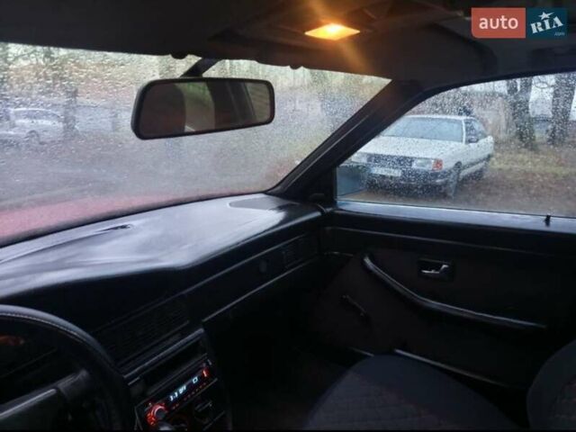 Красный Ауди 100, объемом двигателя 1.8 л и пробегом 300 тыс. км за 2300 $, фото 5 на Automoto.ua