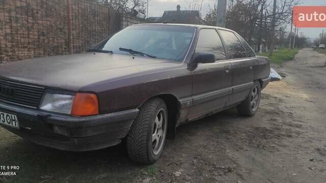 Красный Ауди 100, объемом двигателя 2 л и пробегом 280 тыс. км за 1500 $, фото 8 на Automoto.ua