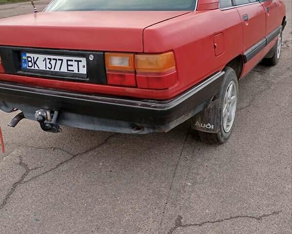 Красный Ауди 100, объемом двигателя 1.8 л и пробегом 260 тыс. км за 1550 $, фото 4 на Automoto.ua
