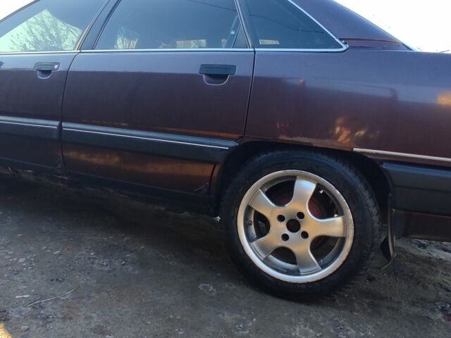 Красный Ауди 100, объемом двигателя 0 л и пробегом 275 тыс. км за 1200 $, фото 2 на Automoto.ua