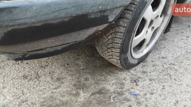 Красный Ауди 100, объемом двигателя 2 л и пробегом 280 тыс. км за 1500 $, фото 9 на Automoto.ua