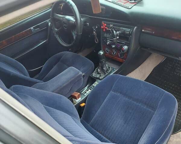 Красный Ауди 100, объемом двигателя 2.31 л и пробегом 350 тыс. км за 2800 $, фото 10 на Automoto.ua