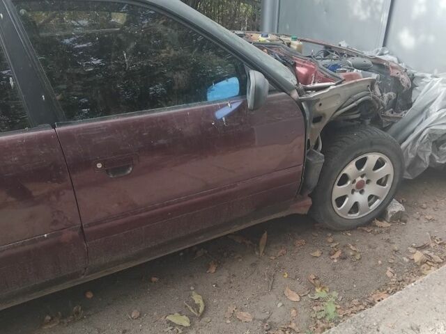 Ауди 100 1991 в Запорожье на Automoto.ua Красный Ауди 100, объемом двигателя 2 л и пробегом 99 тыс. км за 1500 $, фото 4 на Automoto.ua
