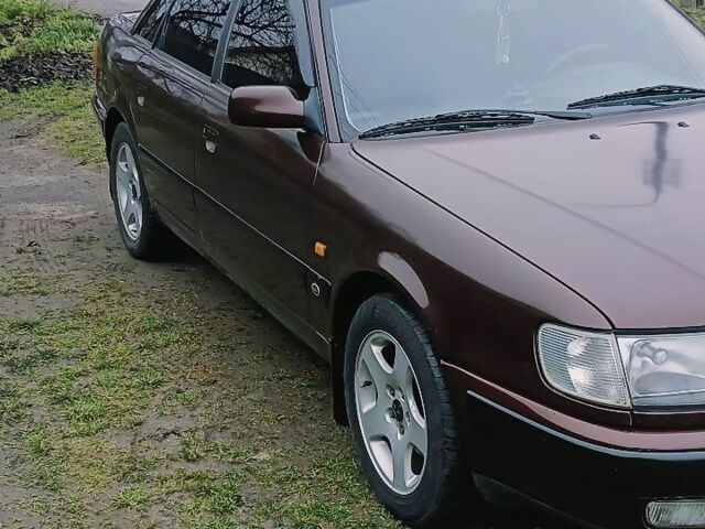 Красный Ауди 100, объемом двигателя 2.3 л и пробегом 289 тыс. км за 3000 $, фото 1 на Automoto.ua