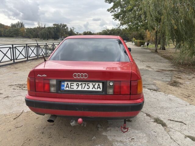 Красный Ауди 100, объемом двигателя 2 л и пробегом 450 тыс. км за 2200 $, фото 4 на Automoto.ua