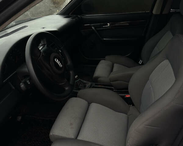 Красный Ауди 100, объемом двигателя 1.99 л и пробегом 400 тыс. км за 2400 $, фото 5 на Automoto.ua