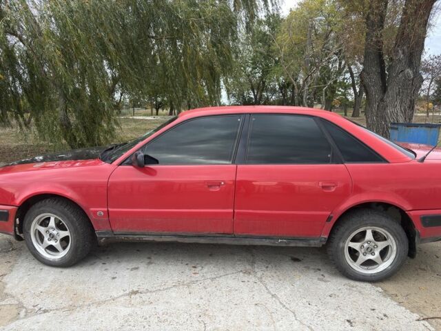 Красный Ауди 100, объемом двигателя 2 л и пробегом 450 тыс. км за 2200 $, фото 2 на Automoto.ua