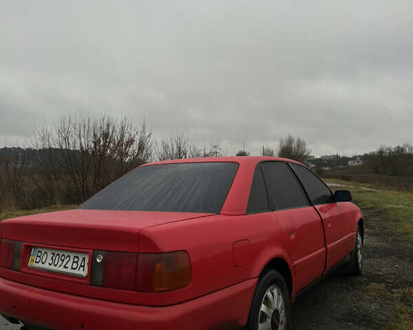 Красный Ауди 100, объемом двигателя 1.99 л и пробегом 400 тыс. км за 2400 $, фото 1 на Automoto.ua