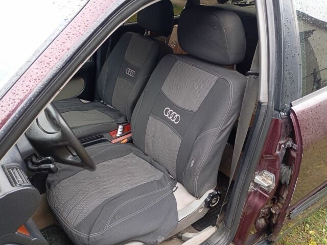 Красный Ауди 100, объемом двигателя 2 л и пробегом 400 тыс. км за 1650 $, фото 8 на Automoto.ua