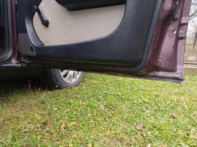 Красный Ауди 100, объемом двигателя 2 л и пробегом 400 тыс. км за 1650 $, фото 13 на Automoto.ua