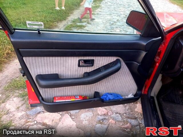 Красный Ауди 100, объемом двигателя 2 л и пробегом 230 тыс. км за 2550 $, фото 5 на Automoto.ua