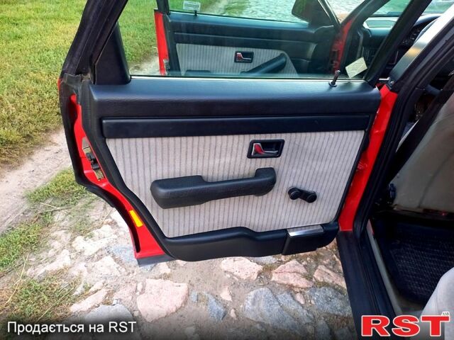 Красный Ауди 100, объемом двигателя 2 л и пробегом 230 тыс. км за 2550 $, фото 6 на Automoto.ua