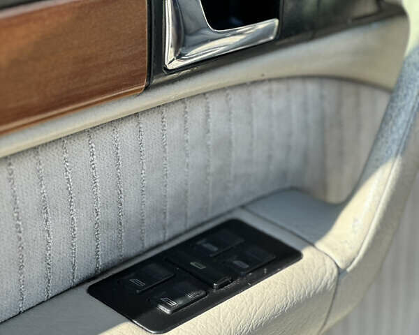 Красный Ауди 100, объемом двигателя 2.8 л и пробегом 345 тыс. км за 2500 $, фото 12 на Automoto.ua