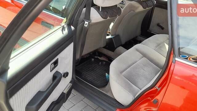 Красный Ауди 100, объемом двигателя 2 л и пробегом 250 тыс. км за 2299 $, фото 11 на Automoto.ua