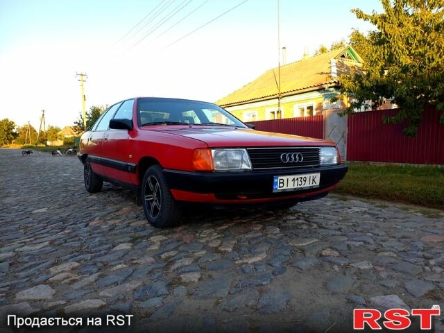 Красный Ауди 100, объемом двигателя 2 л и пробегом 230 тыс. км за 2550 $, фото 1 на Automoto.ua