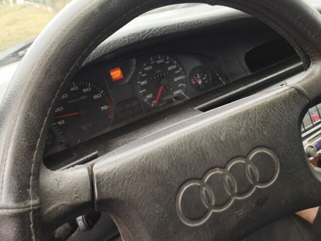 Красный Ауди 100, объемом двигателя 2 л и пробегом 230 тыс. км за 1000 $, фото 10 на Automoto.ua